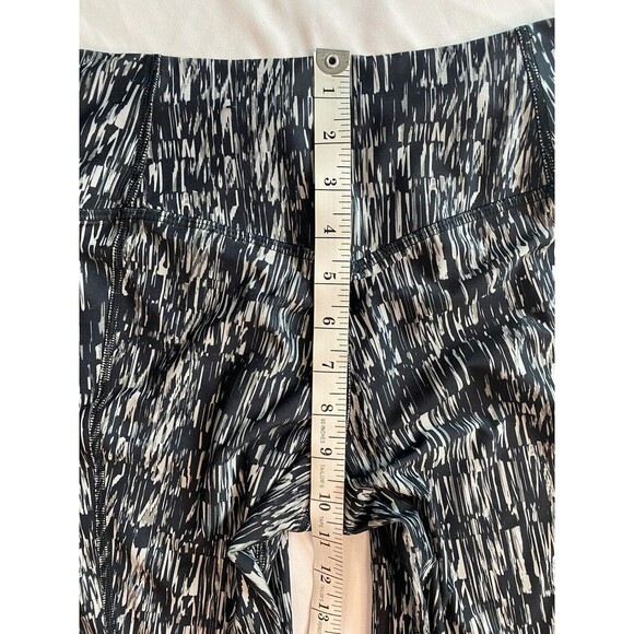 Nike Dri Fit Womens XS Leggings Heathered Capri Black White High Rise Athletic - Picture 5 of 10
